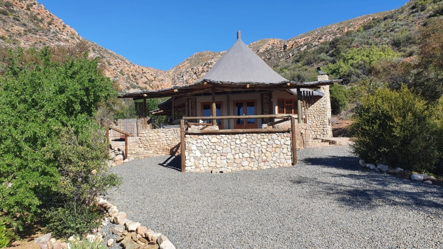 7 Bedroom Property for Sale in De Rust Western Cape